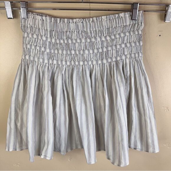 Madewell Womens Smocked Pull On‎ Mini Skirt in Neutral Colors Size Medium Lined - Picture 2 of 8